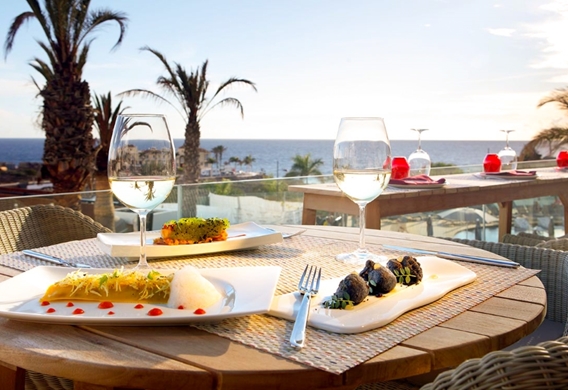 Hard_Rock_Hotel_Tenerife_-_Aliole_Restaurant_-_IMG_2795_edited.jpg
