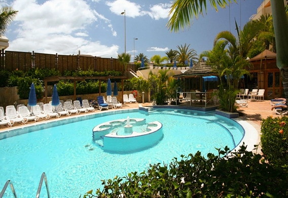Hotel-IFA-Dunamar-piscinas21-min_edited.jpg