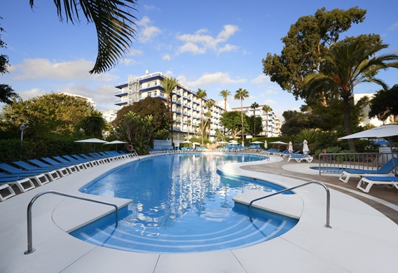 Hotel-Palmasol-Outside-Pool-2.jpg
