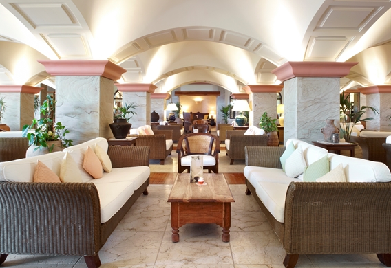 Princesa Yaiza Suite Hotel Resort 5 Luxury - Piano Bar.jpg